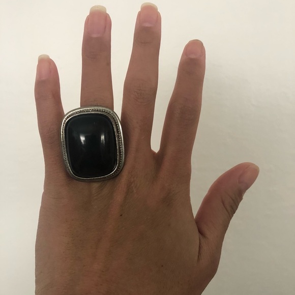 Black ring - Picture 5 of 8